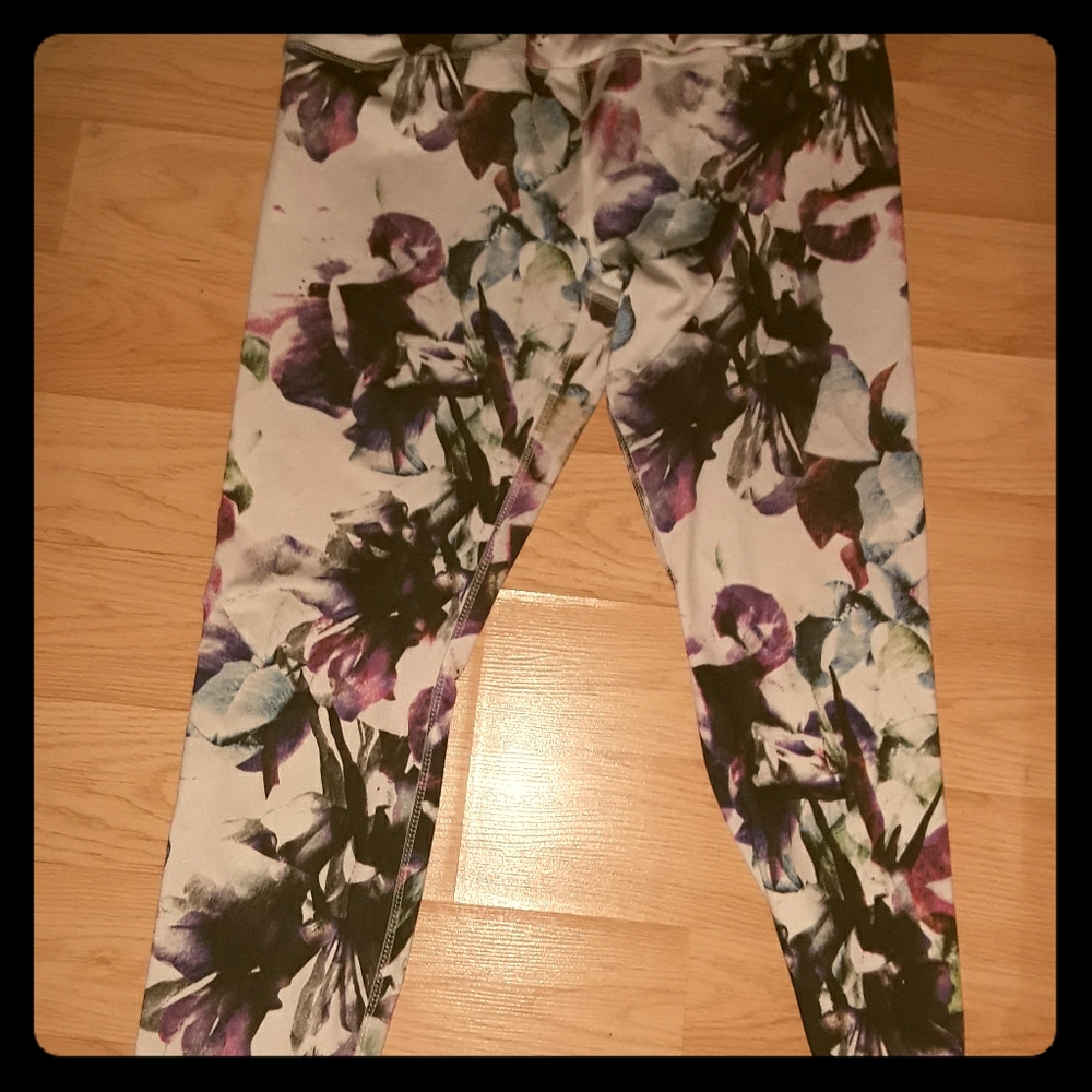 Workout pants. Colorful. Very stylish